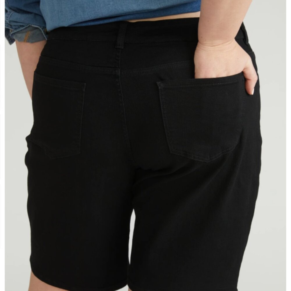 Universal Standard Bae Denim Shorts - Black - 18 / Black - Picture 2 of 4